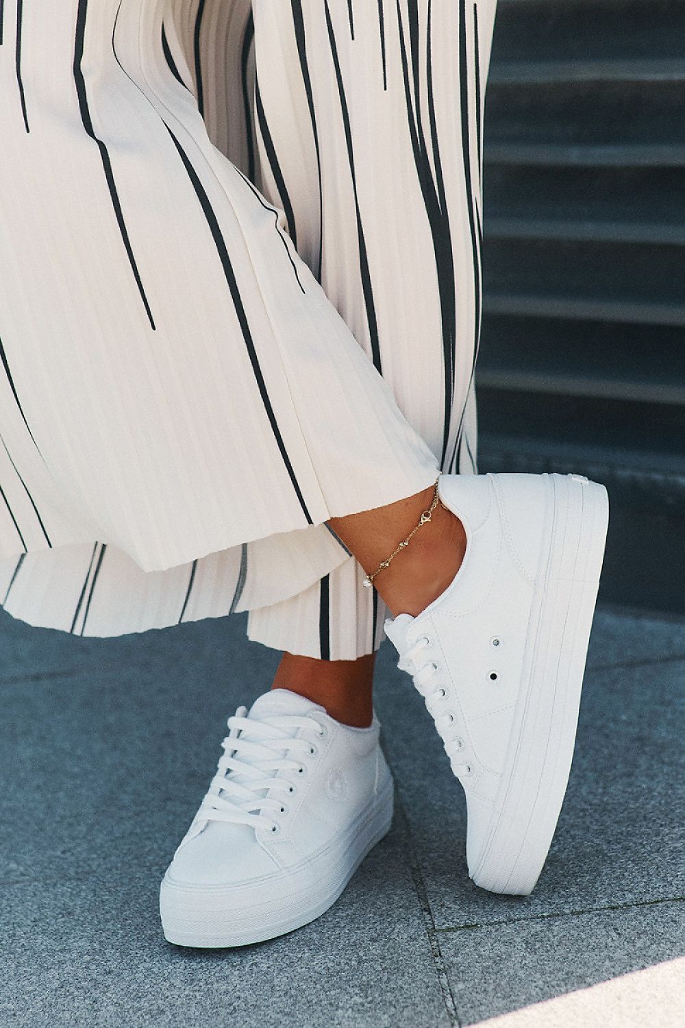 Sneakers model 212729 Step in style