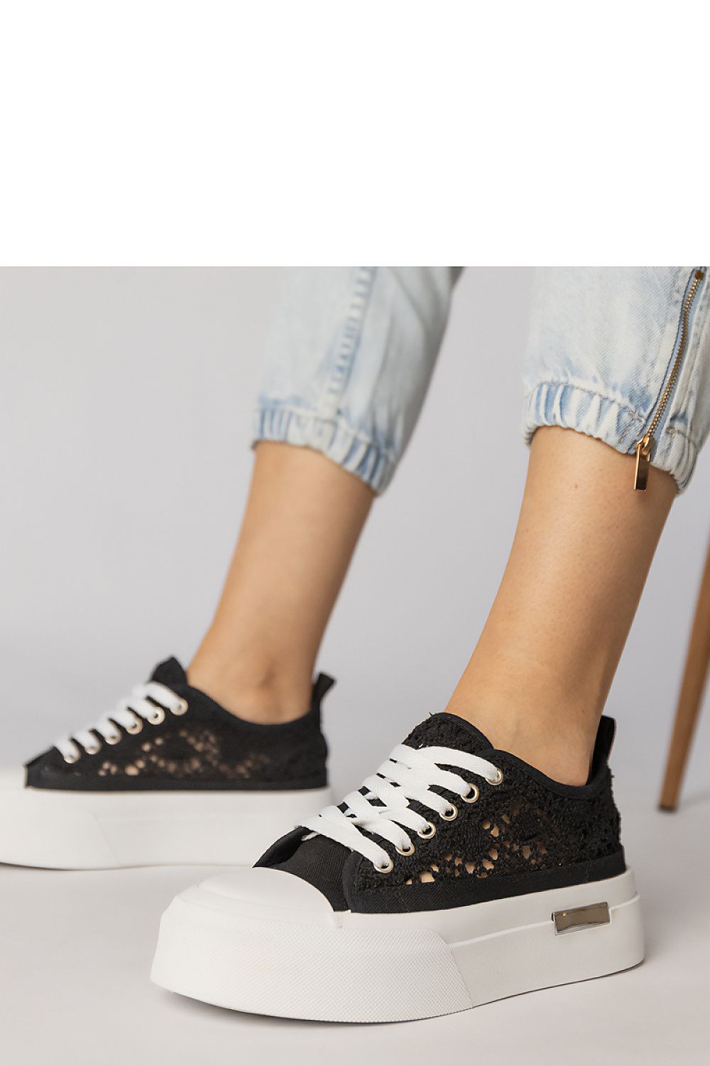 Sneakers model 213758 PRIMO