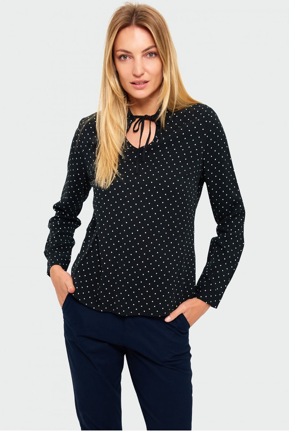 Blouse model 147025 Greenpoint