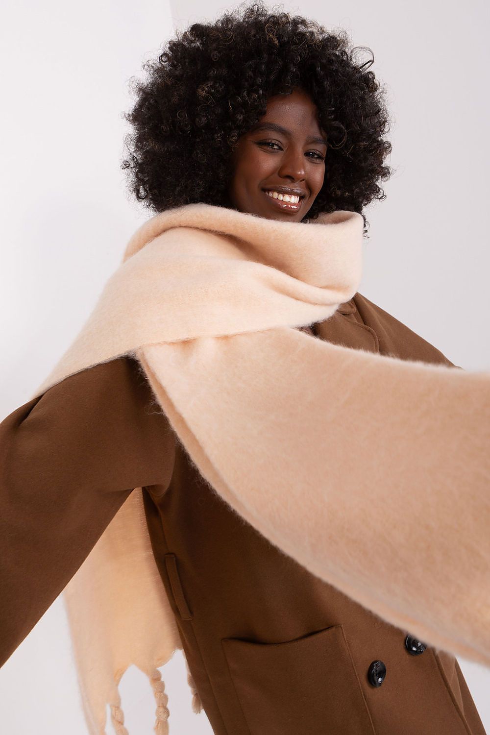  Shawl model 190588 AT 