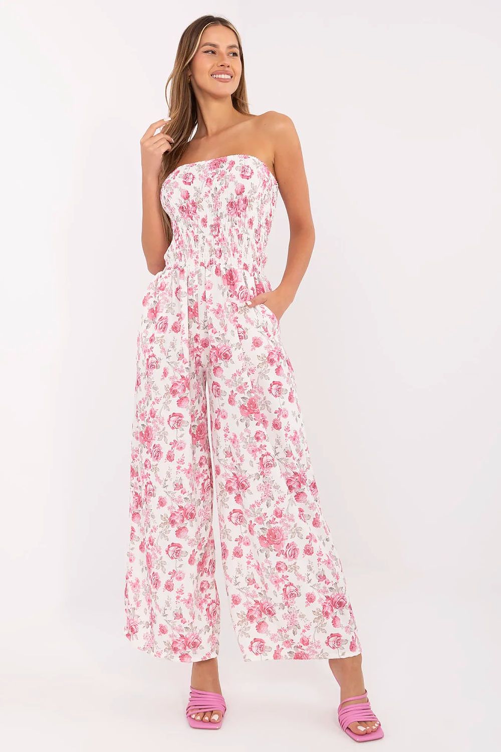  Suit model 213305 Italy Moda 