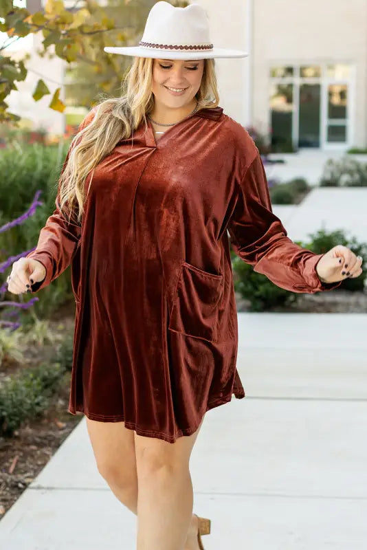 Elegant Pleated Velvet Dress - Plus Size-4